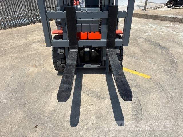 XCMG XCB-D35 شاحنات ذات رافعات شوكية - أخرى