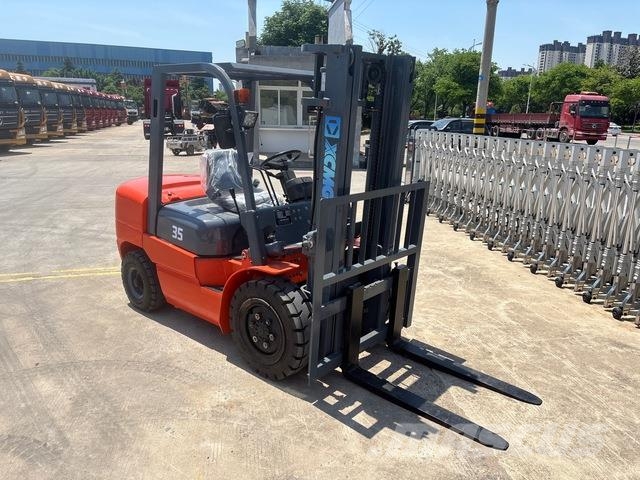 XCMG XCB-D35 شاحنات ذات رافعات شوكية - أخرى