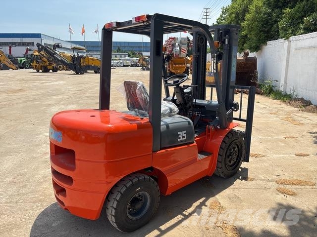 XCMG XCB-D35 شاحنات ذات رافعات شوكية - أخرى