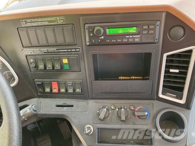 XCMG XCT12L5 Tracked cranes