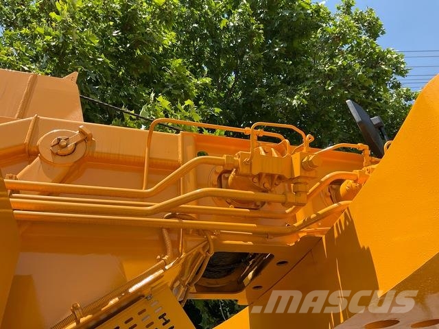 XCMG XCT12L5 Tracked cranes
