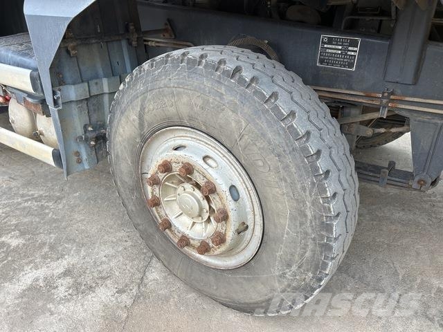 XCMG XCT25L5 Γερανοί με ερπύστριες