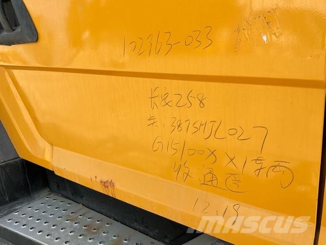 XCMG XCT80L5 Vikšriniai kranai