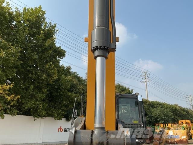 XCMG XE270DK Pásová rýpadla