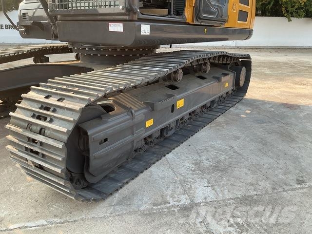 XCMG XE270DK Pásová rýpadla