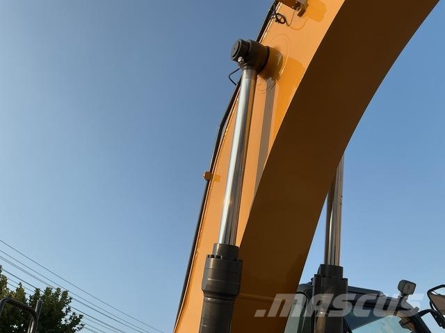 XCMG XE270DK Pásová rýpadla
