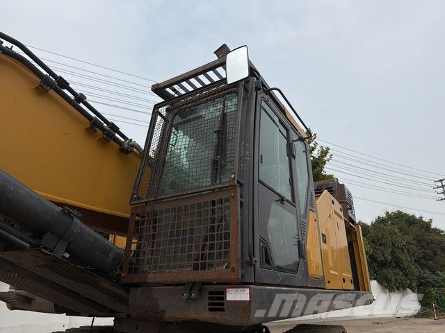 XCMG XE690DK Rupsgraafmachines
