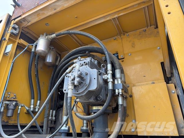 XCMG XE690DK Rupsgraafmachines