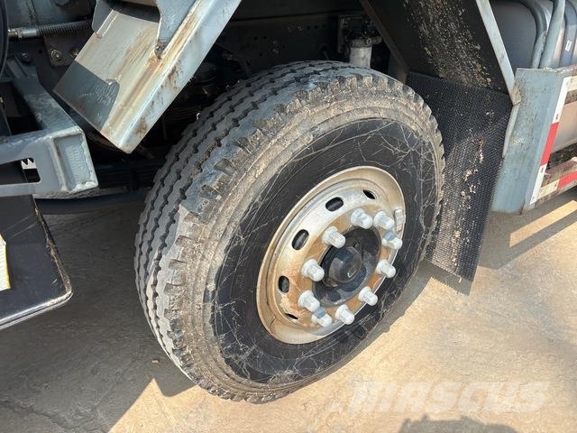 XCMG XGA3310D6NEX Tipper trucks