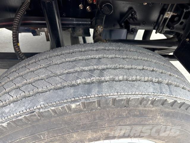 XCMG XGA3315D5WE Tipper trucks
