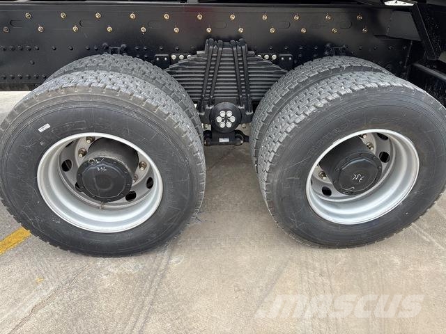 XCMG XGA3315D5WE Tipper trucks