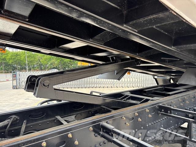 XCMG XGA3315D5WE Tipper trucks