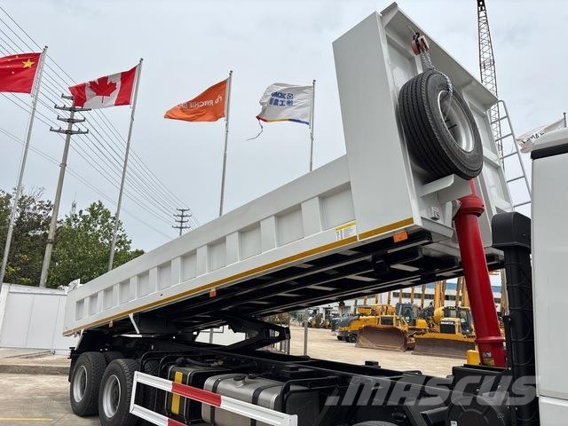 XCMG XGA3315D5WE Tipper trucks
