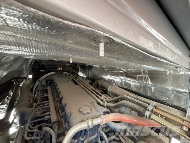 XCMG XGA3315D5WE Tipper trucks