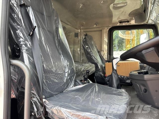 XCMG XGA3315D5WE Tipper trucks