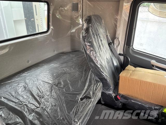 XCMG XGA3315D5WE Tipper trucks