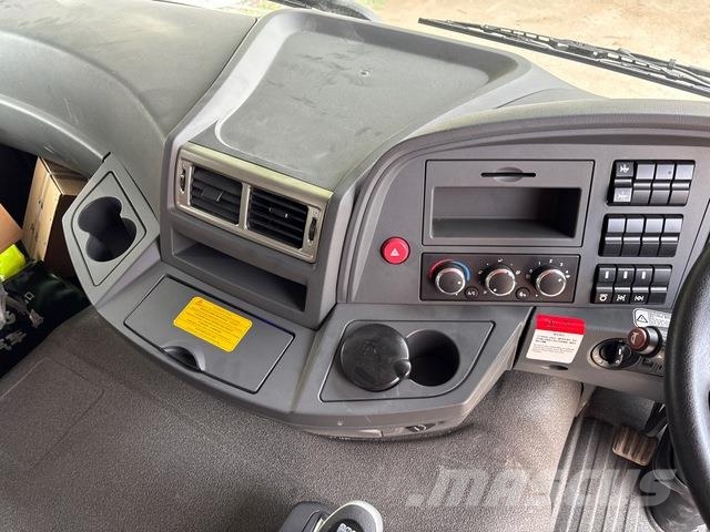 XCMG XGA3315D5WE Tipper trucks