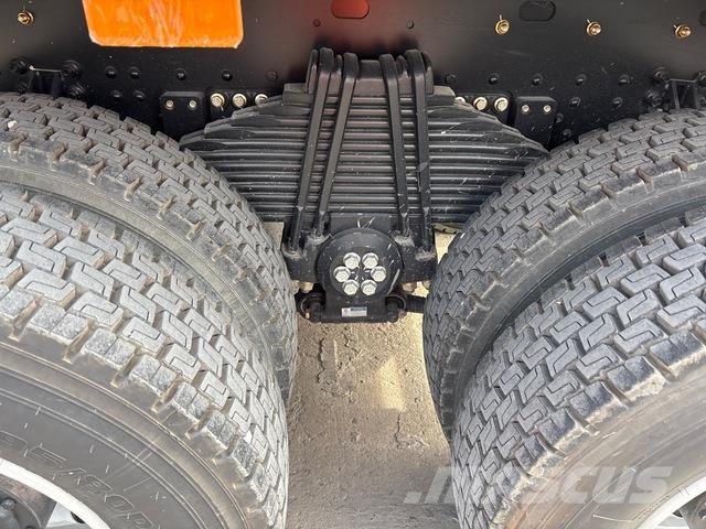 XCMG XGA3315D5WE Tipper trucks