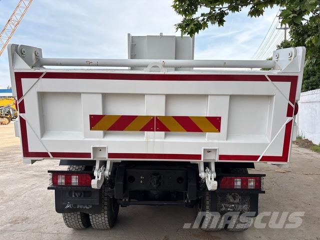XCMG XGA3315D5WE Tipper trucks