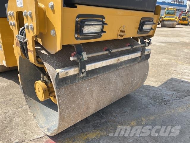 XCMG XMR303IV Rodillos de doble tambor