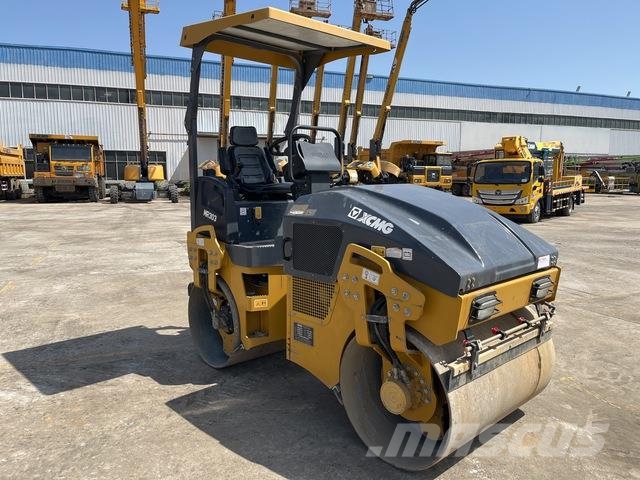 XCMG XMR303IV Rodillos de doble tambor