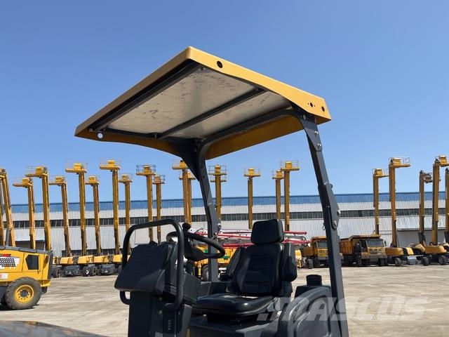 XCMG XMR303IV Rodillos de doble tambor