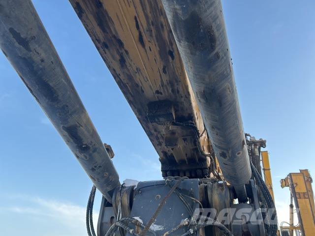 XCMG XR240ES クローラドリル