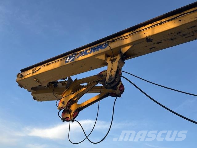 XCMG XR240ES クローラドリル