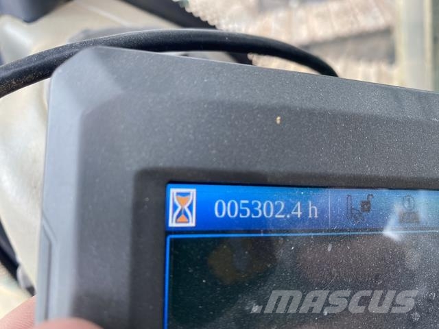 XCMG XR240ES クローラドリル