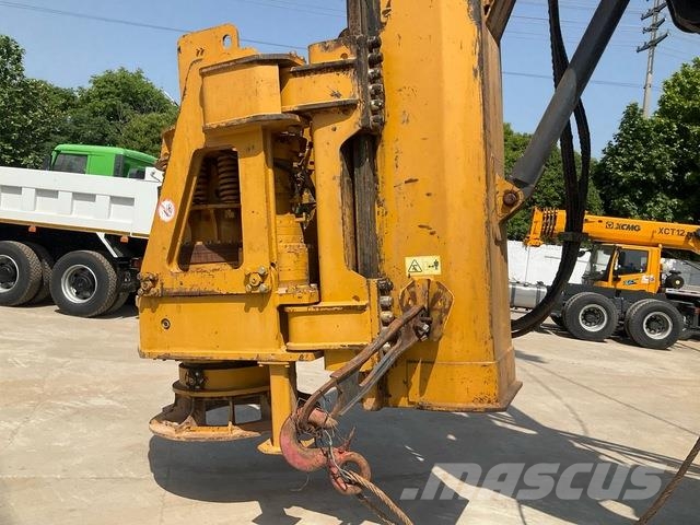 XCMG XR240ES クローラドリル