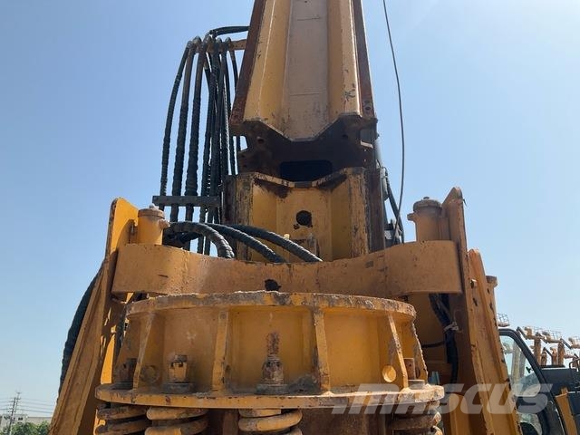 XCMG XR240ES クローラドリル