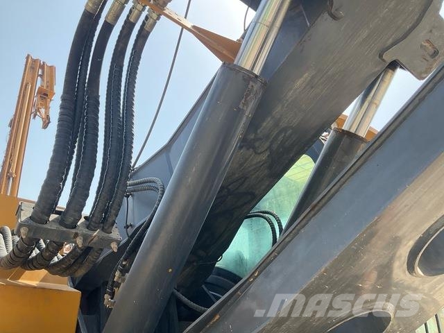 XCMG XR240ES クローラドリル