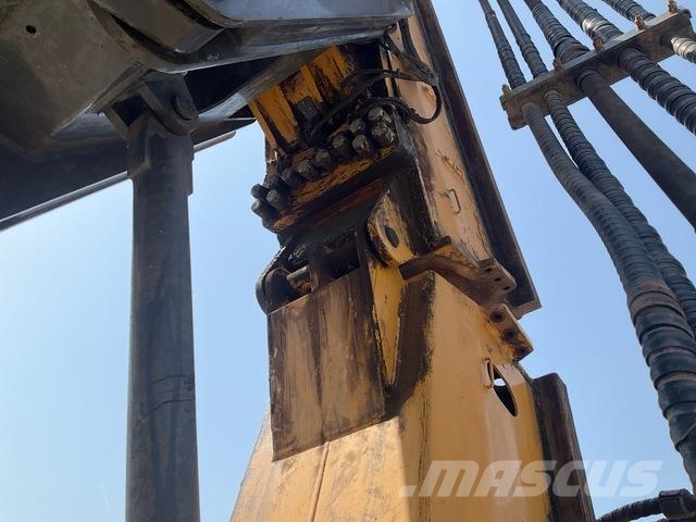 XCMG XR240ES クローラドリル