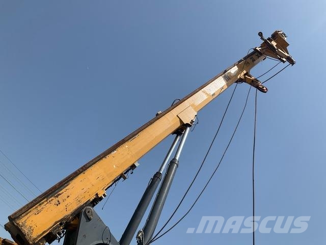 XCMG XR240ES クローラドリル