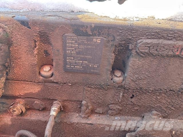 XCMG XR280D クローラドリル