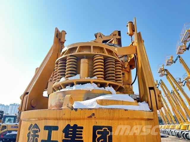 XCMG XR280D クローラドリル