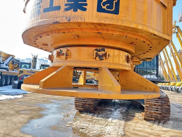 XCMG XR280D クローラドリル