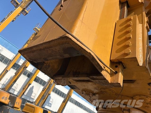 XCMG XR280D クローラドリル