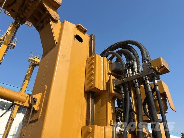 XCMG XR280D クローラドリル