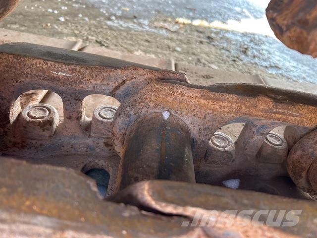 XCMG XR280D クローラドリル