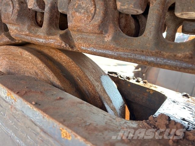 XCMG XR280D クローラドリル