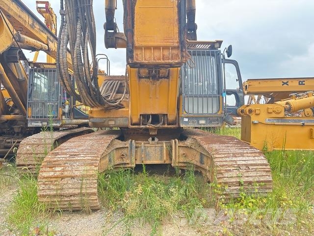 XCMG XR400D クローラドリル