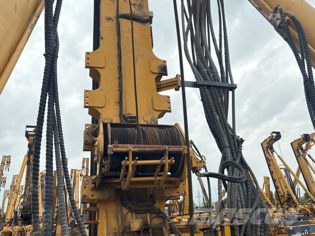 XCMG XR400D クローラドリル