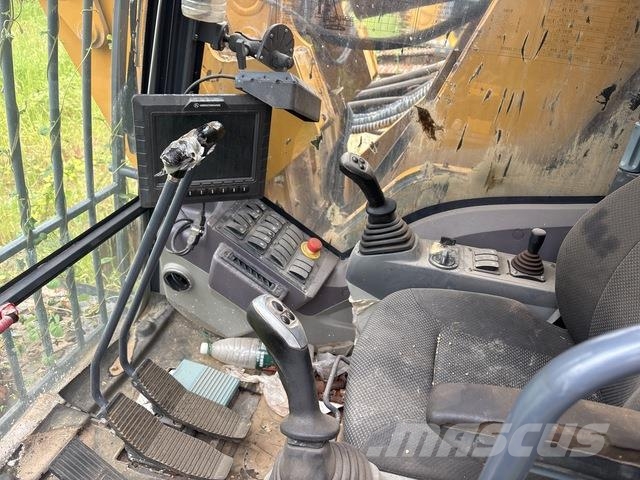 XCMG XR400D クローラドリル