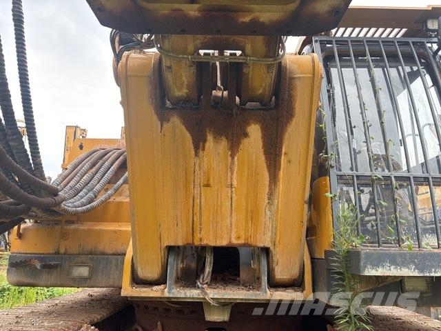 XCMG XR400D クローラドリル