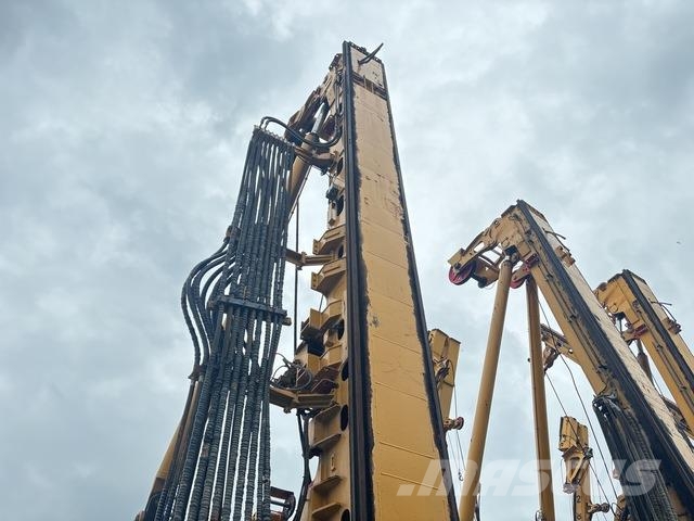 XCMG XR400D クローラドリル