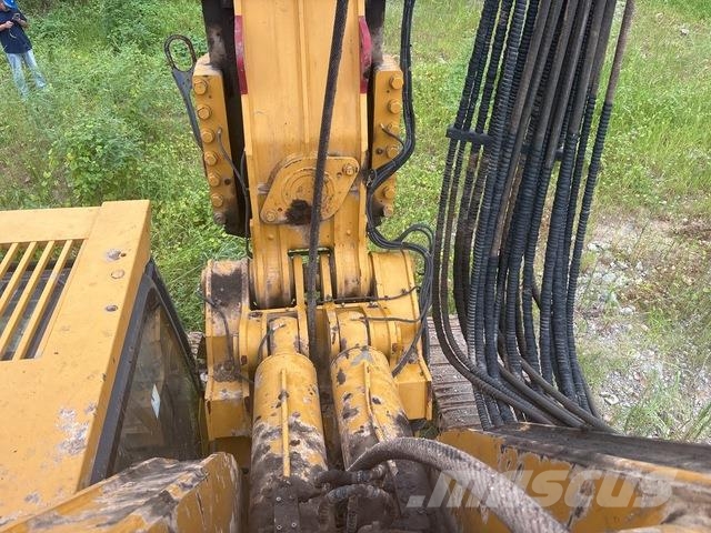 XCMG XR400D クローラドリル