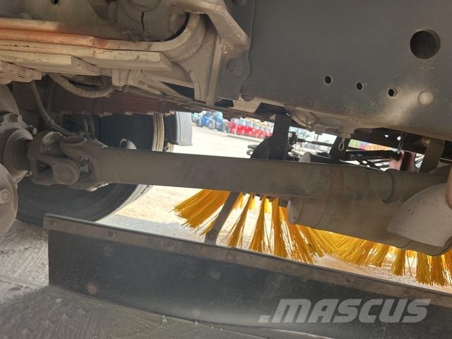 XCMG XZJ5180TSLD5 Lakaisuautot