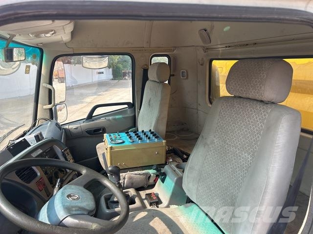 XCMG XZJ5180TSLD5 Lakaisuautot