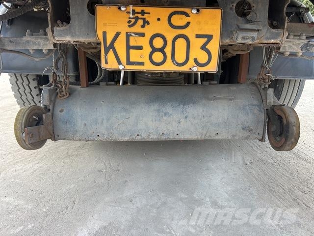 XCMG XZJ5180TSLD5 Lakaisuautot